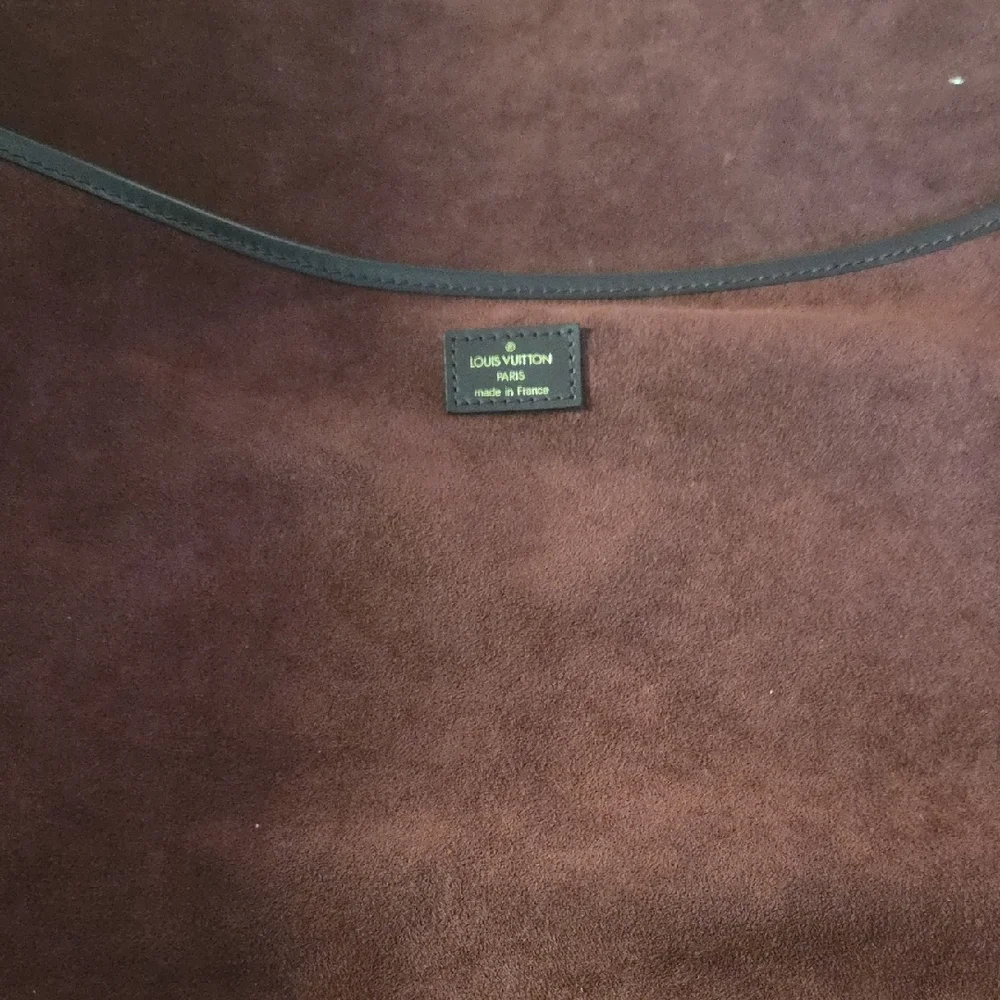 Louis Vuitton Helanga Taiga Luggage with garment bag